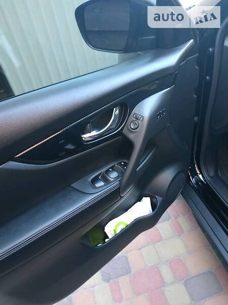 Позашляховик / Кросовер Nissan Rogue 2018 в Ірпені