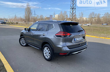 Внедорожник / Кроссовер Nissan Rogue 2017 в Киеве