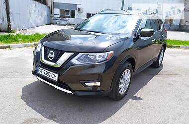 Внедорожник / Кроссовер Nissan Rogue 2017 в Херсоне