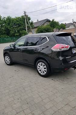 Внедорожник / Кроссовер Nissan Rogue 2015 в 