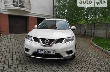 Внедорожник / Кроссовер Nissan Rogue 2015 в Ивано-Франковске