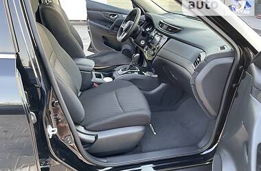 Внедорожник / Кроссовер Nissan Rogue 2016 в Хмельницком