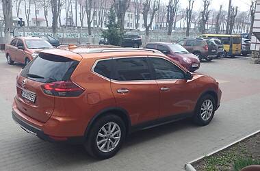 Позашляховик / Кросовер Nissan Rogue 2017 в Чернігові