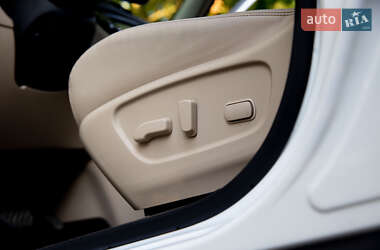 Позашляховик / Кросовер Nissan Rogue 2016 в Львові