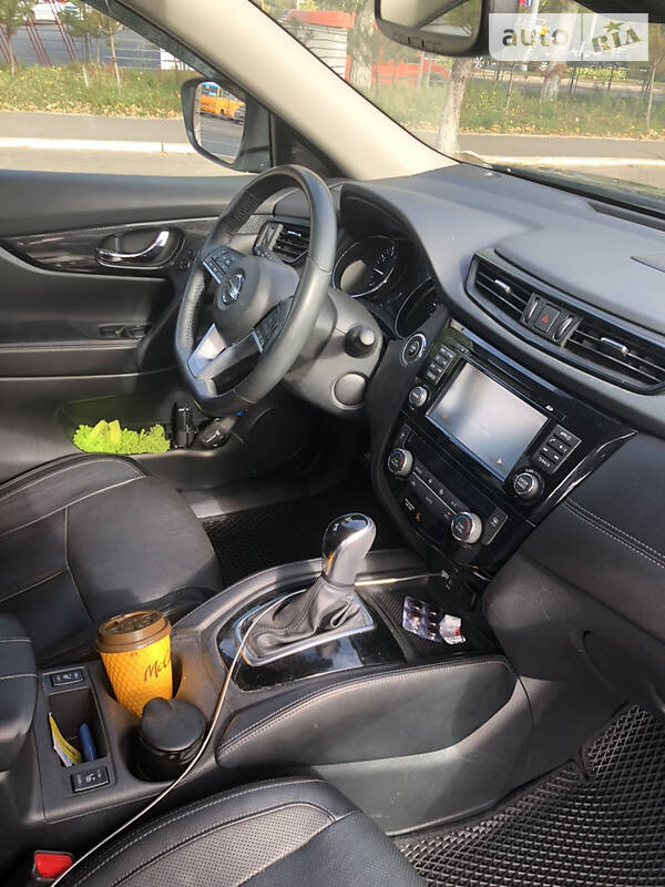 Позашляховик / Кросовер Nissan Rogue 2017 в Одесі