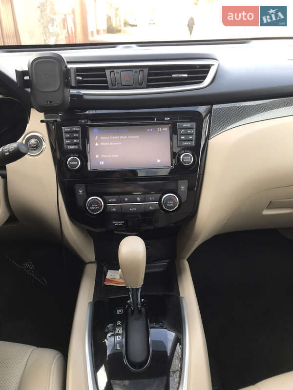 Позашляховик / Кросовер Nissan Rogue 2015 в Одесі