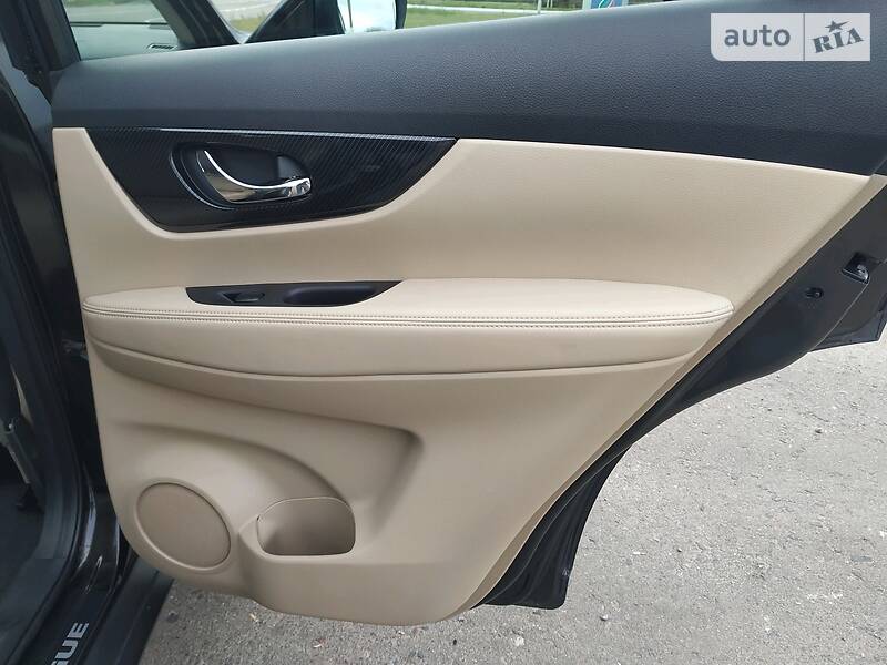 Позашляховик / Кросовер Nissan Rogue 2014 в Рівному