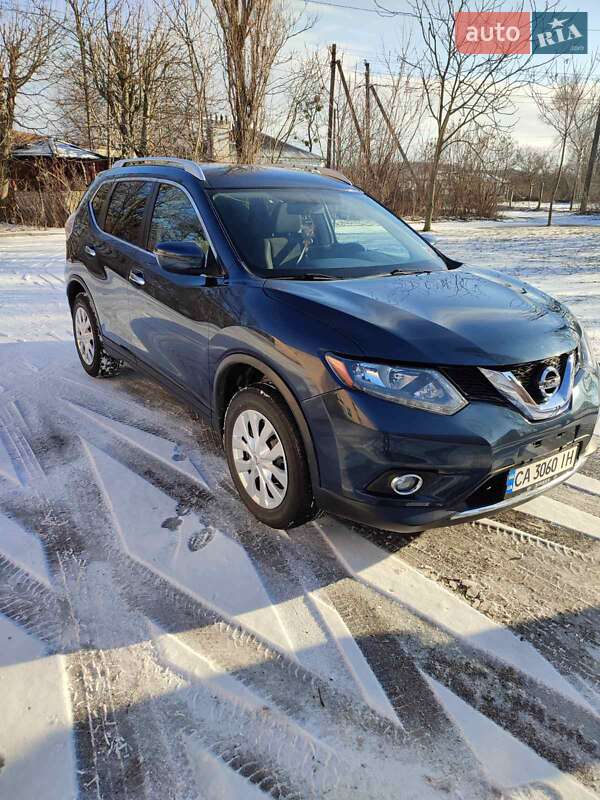 Позашляховик / Кросовер Nissan Rogue 2015 в Черкасах
