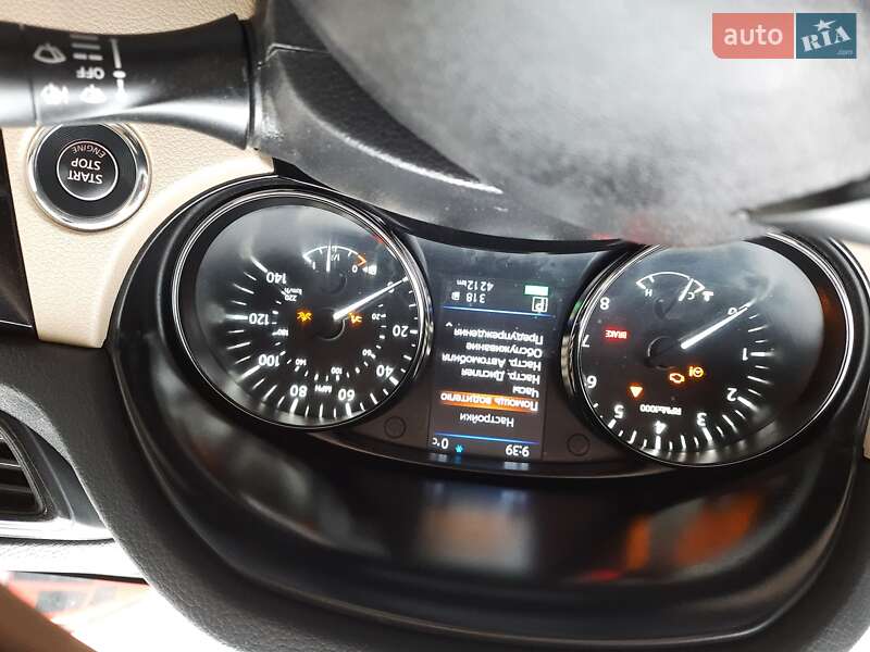 Внедорожник / Кроссовер Nissan Rogue 2019 в Киеве