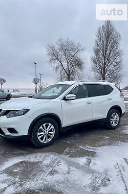 Внедорожник / Кроссовер Nissan Rogue 2016 в Черкассах