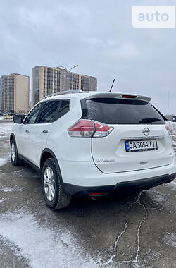 Внедорожник / Кроссовер Nissan Rogue 2016 в Черкассах