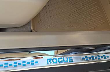 Позашляховик / Кросовер Nissan Rogue 2015 в Стрию