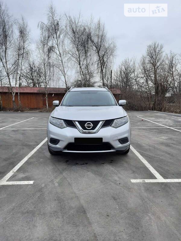 Внедорожник / Кроссовер Nissan Rogue 2014 в Ровно