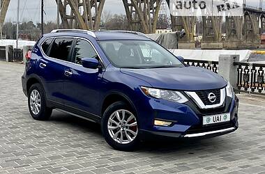 Внедорожник / Кроссовер Nissan Rogue 2017 в Днепре