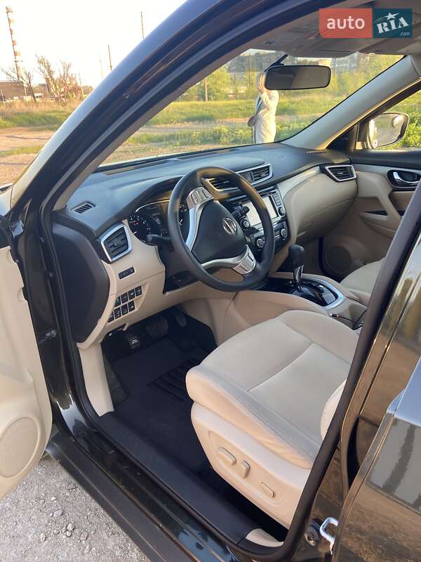 Внедорожник / Кроссовер Nissan Rogue 2016 в Одессе