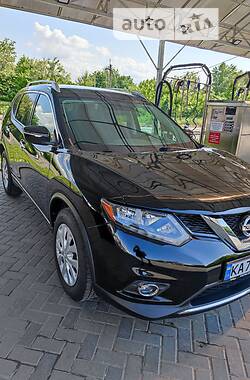 Внедорожник / Кроссовер Nissan Rogue 2015 в Полтаве