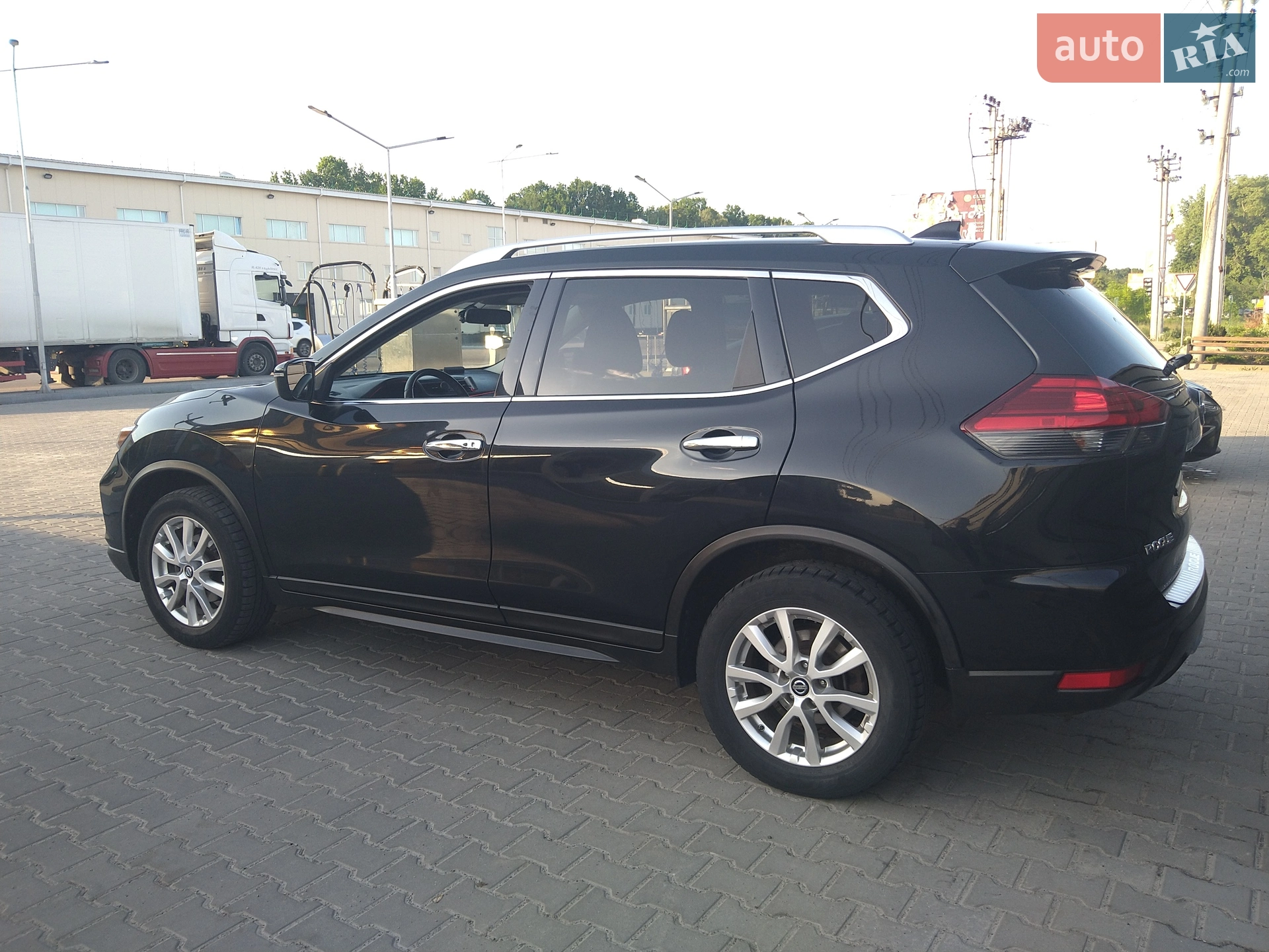 2016 Nissan Rogue - мініатюра 15