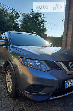 Внедорожник / Кроссовер Nissan Rogue 2016 в Днепре