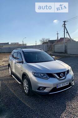 Внедорожник / Кроссовер Nissan Rogue 2016 в Херсоне