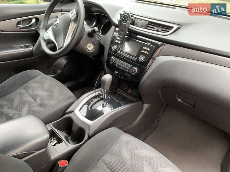 Позашляховик / Кросовер Nissan Rogue 2015 в Хмельницькому