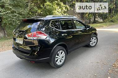 Внедорожник / Кроссовер Nissan Rogue 2016 в 