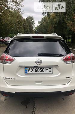 Позашляховик / Кросовер Nissan Rogue 2014 в 