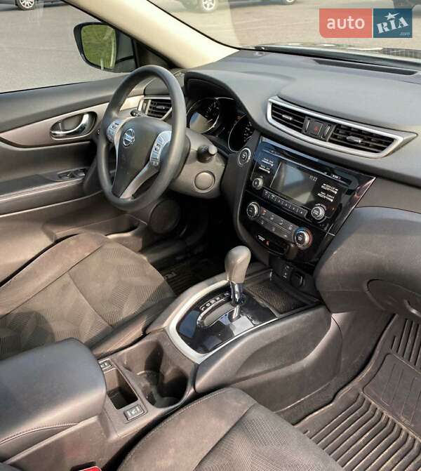 Внедорожник / Кроссовер Nissan Rogue 2014 в Днепре