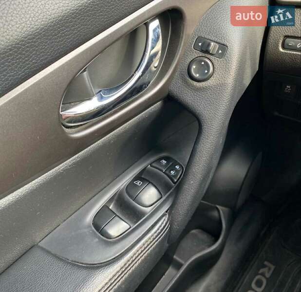 Внедорожник / Кроссовер Nissan Rogue 2014 в Днепре