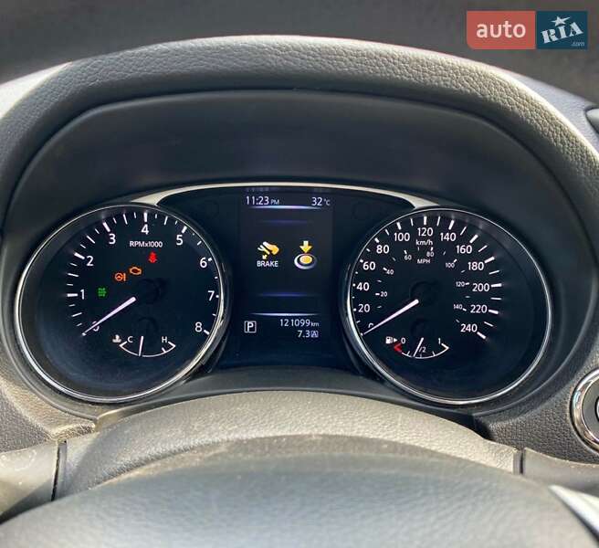 Внедорожник / Кроссовер Nissan Rogue 2014 в Днепре