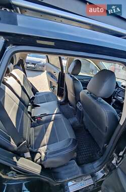 Внедорожник / Кроссовер Nissan Rogue 2016 в Киеве