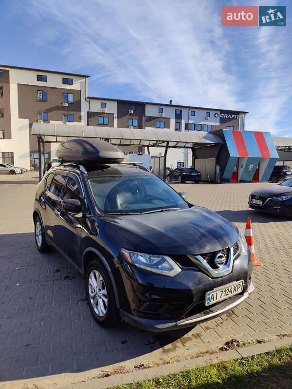 Внедорожник / Кроссовер Nissan Rogue 2016 в Киеве