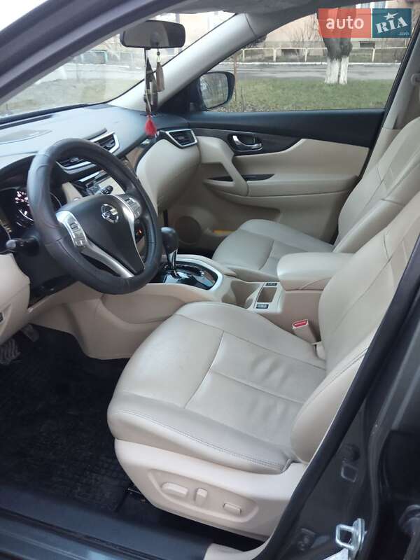 Внедорожник / Кроссовер Nissan Rogue 2015 в Чорткове