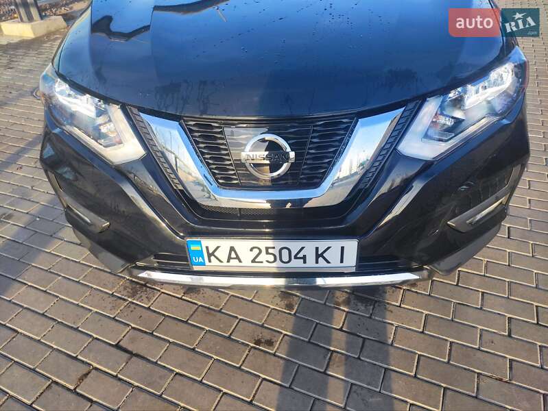 Внедорожник / Кроссовер Nissan Rogue 2019 в Первомайске