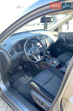 Внедорожник / Кроссовер Nissan Rogue 2017 в Одессе