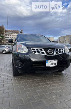 Позашляховик / Кросовер Nissan Rogue 2013 в Чернівцях