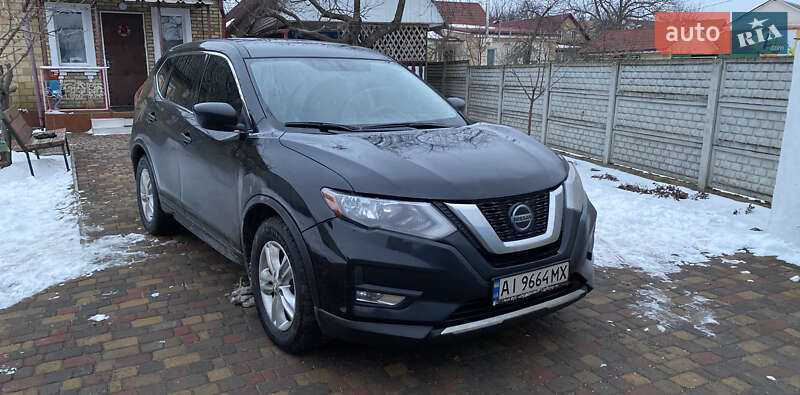 Внедорожник / Кроссовер Nissan Rogue 2018 в 