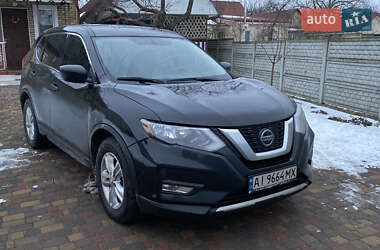 Внедорожник / Кроссовер Nissan Rogue 2018 в Вышгороде