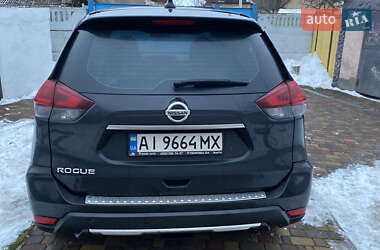 Внедорожник / Кроссовер Nissan Rogue 2018 в 