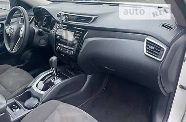 Внедорожник / Кроссовер Nissan Rogue 2016 в Луцке