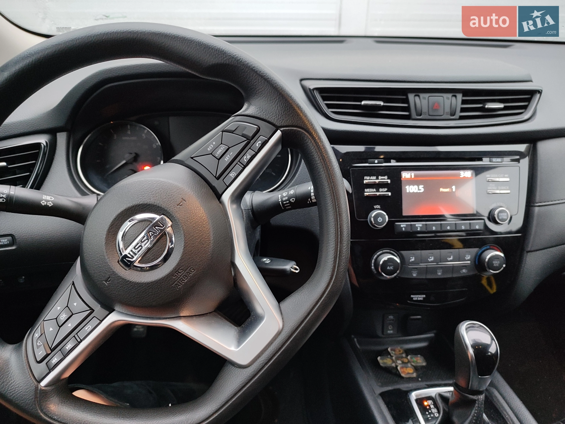 2017 Nissan Rogue - мініатюра 4