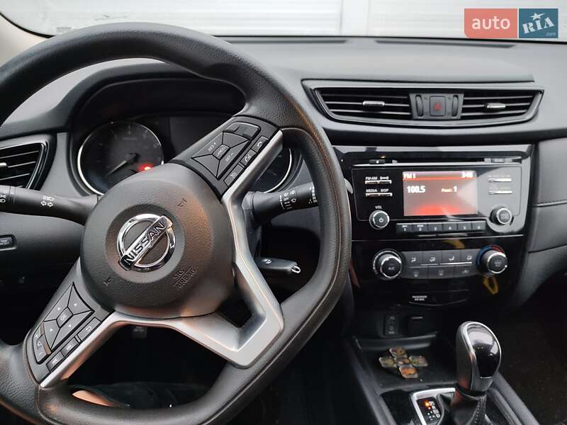 Внедорожник / Кроссовер Nissan Rogue 2017 в Киеве фото 4 Внедорожник / Кроссовер Nissan Rogue 2017 в Киеве