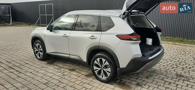 Позашляховик / Кросовер Nissan Rogue 2021 в Козові