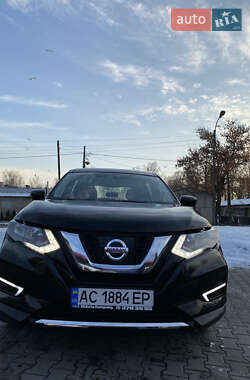Внедорожник / Кроссовер Nissan Rogue 2017 в 