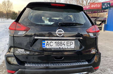Внедорожник / Кроссовер Nissan Rogue 2017 в 