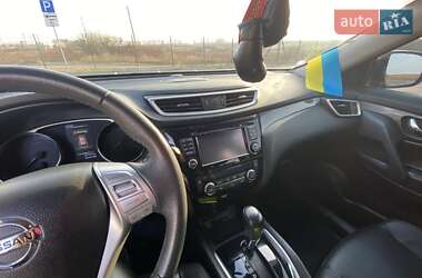 Позашляховик / Кросовер Nissan Rogue 2015 в 