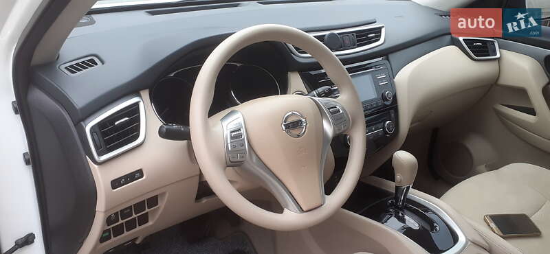 Внедорожник / Кроссовер Nissan Rogue 2015 в Киеве