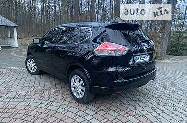 Внедорожник / Кроссовер Nissan Rogue 2015 в 