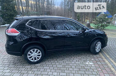 Внедорожник / Кроссовер Nissan Rogue 2015 в 