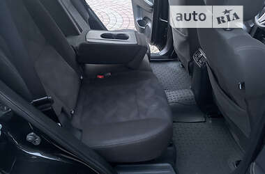 Внедорожник / Кроссовер Nissan Rogue 2015 в 