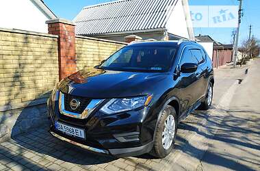 Внедорожник / Кроссовер Nissan Rogue 2017 в Светловодске